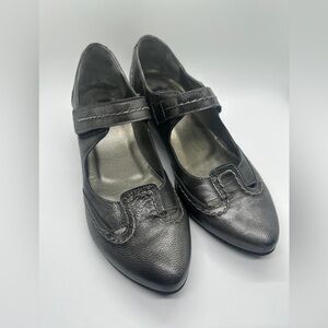 Fidji Mary Jane Leather Pumps Size EU 38.5 - US 8